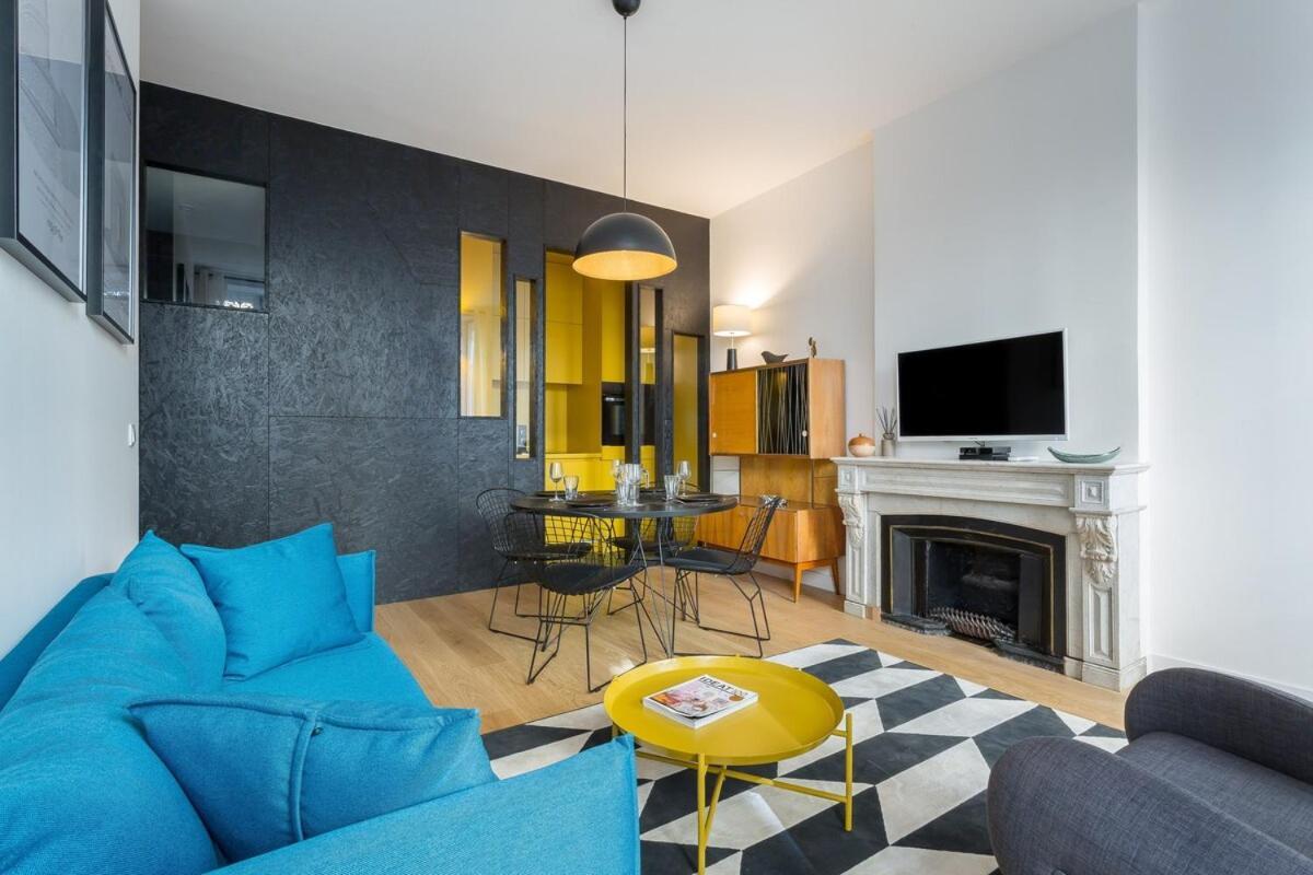Hallmark - Location T2 - Lyon 2 Luaran gambar